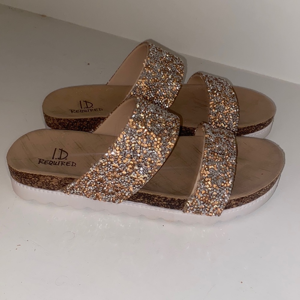 NIB Glitter Bomb ✨ Sandals